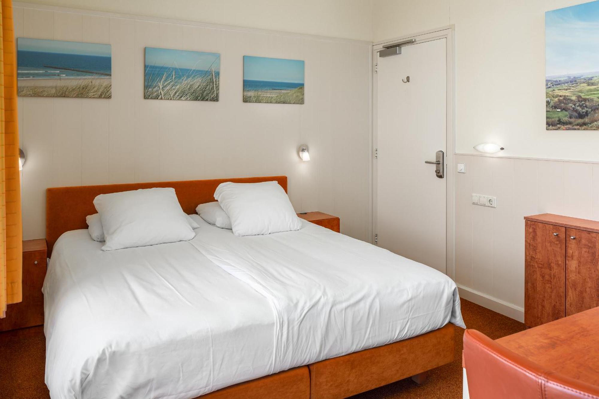 Strandhotel - Next Door 3* Domburg