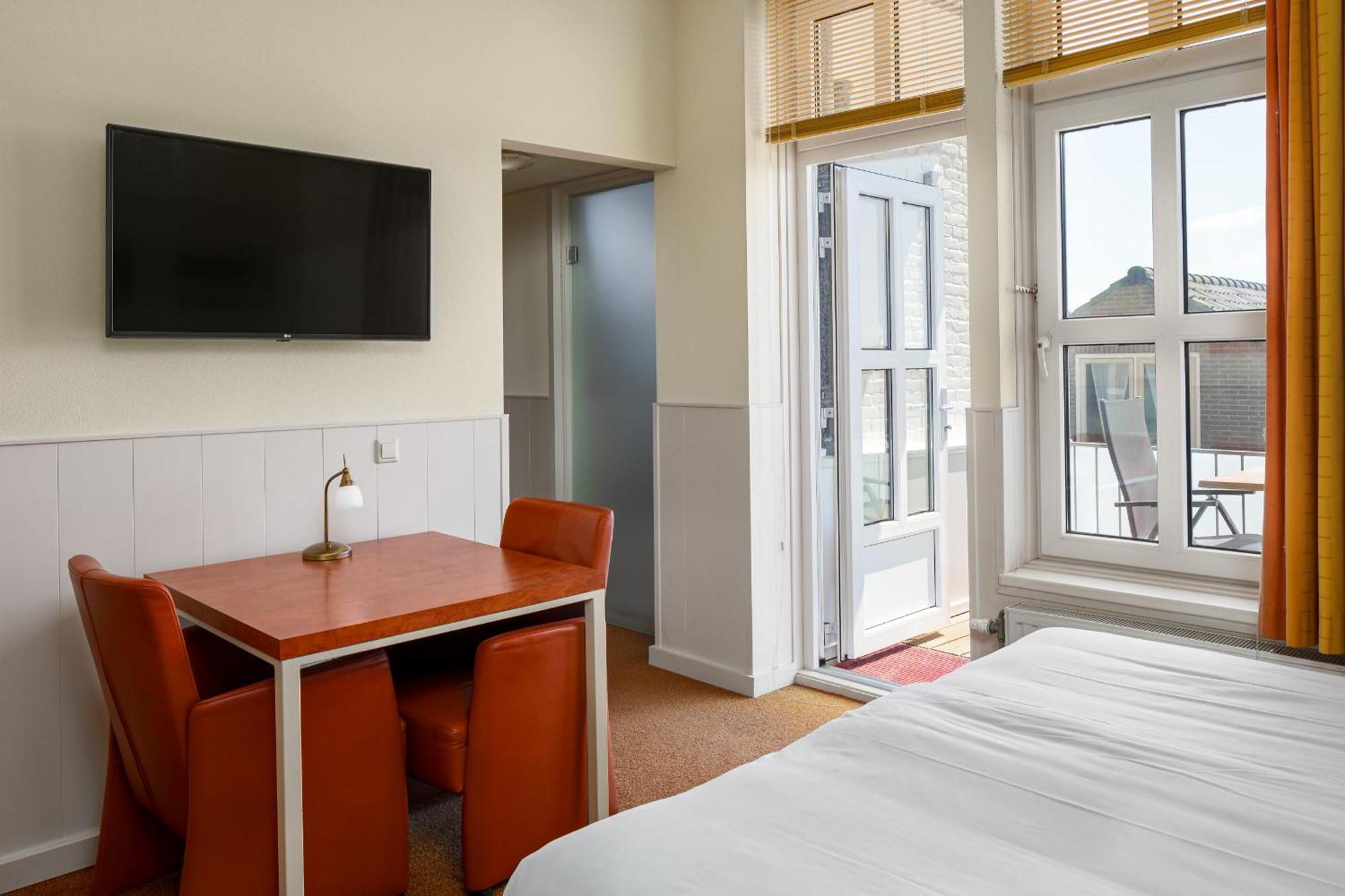 Hotel Strandhotel - Next Door