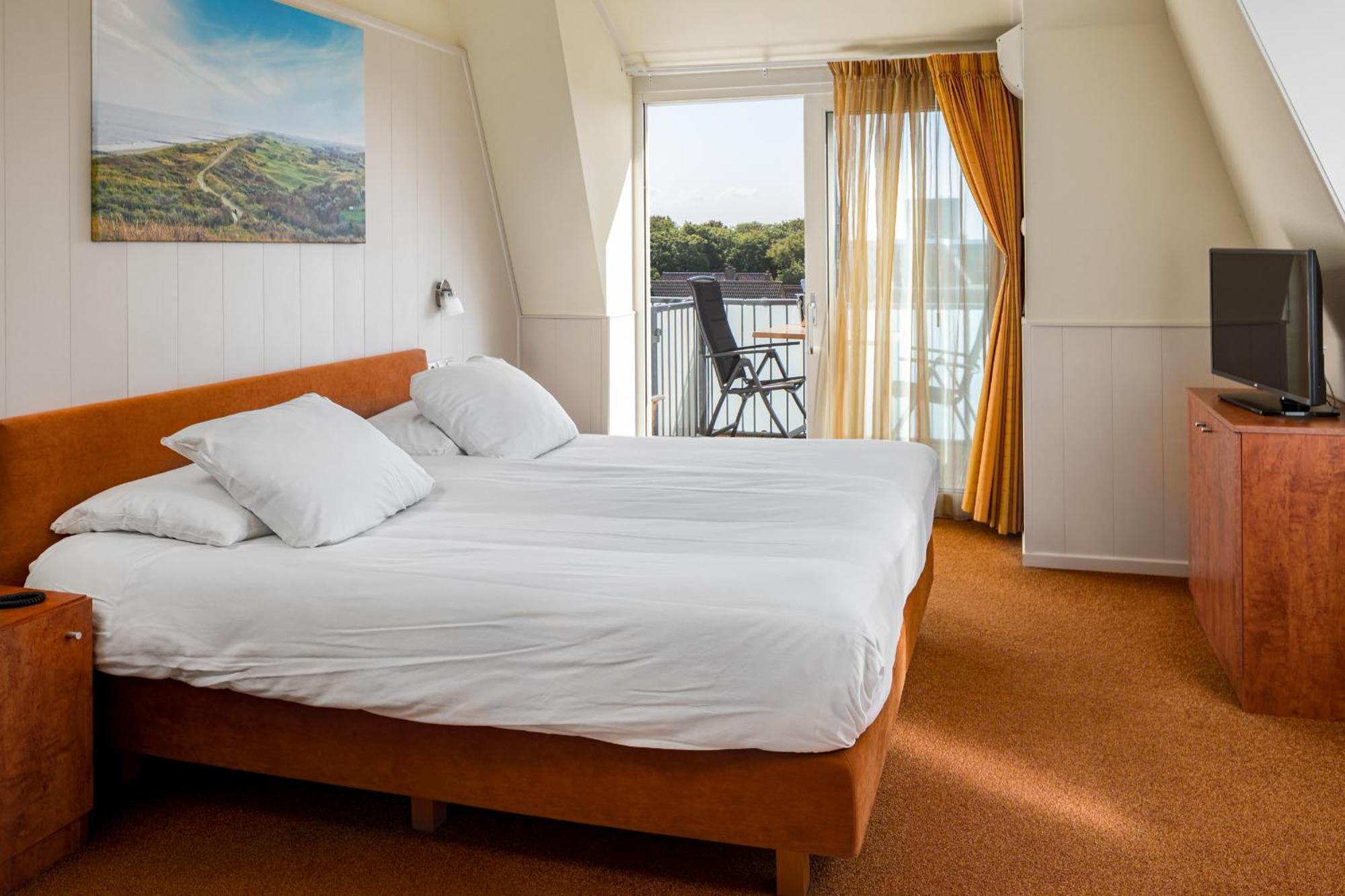 Strandhotel - Next Door