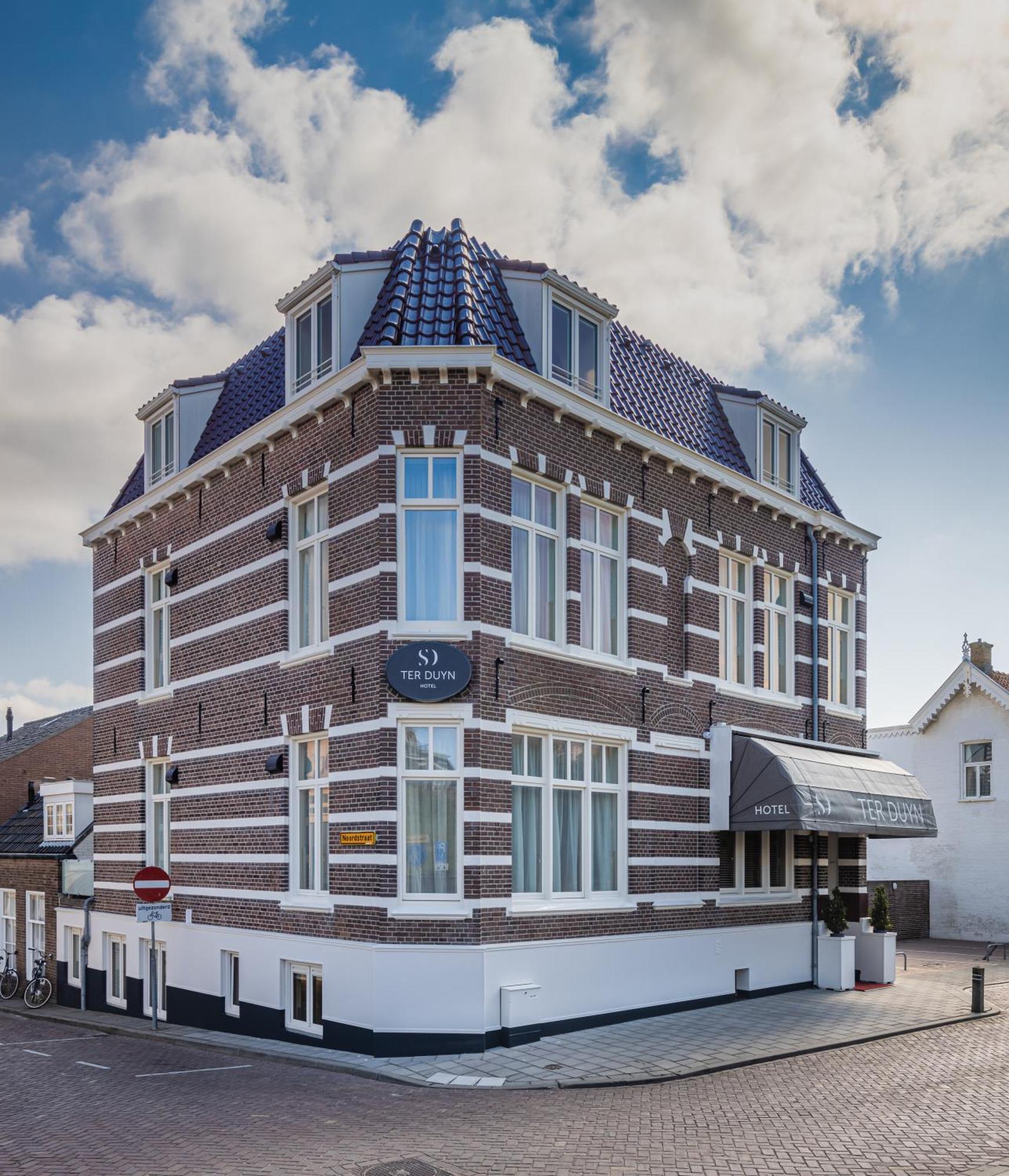 Strandhotel - Next Door 3* Domburg