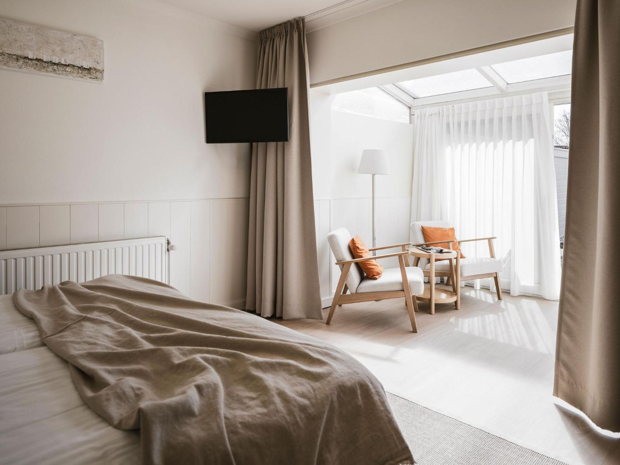 Strandhotel - Next Door Hotel 3*