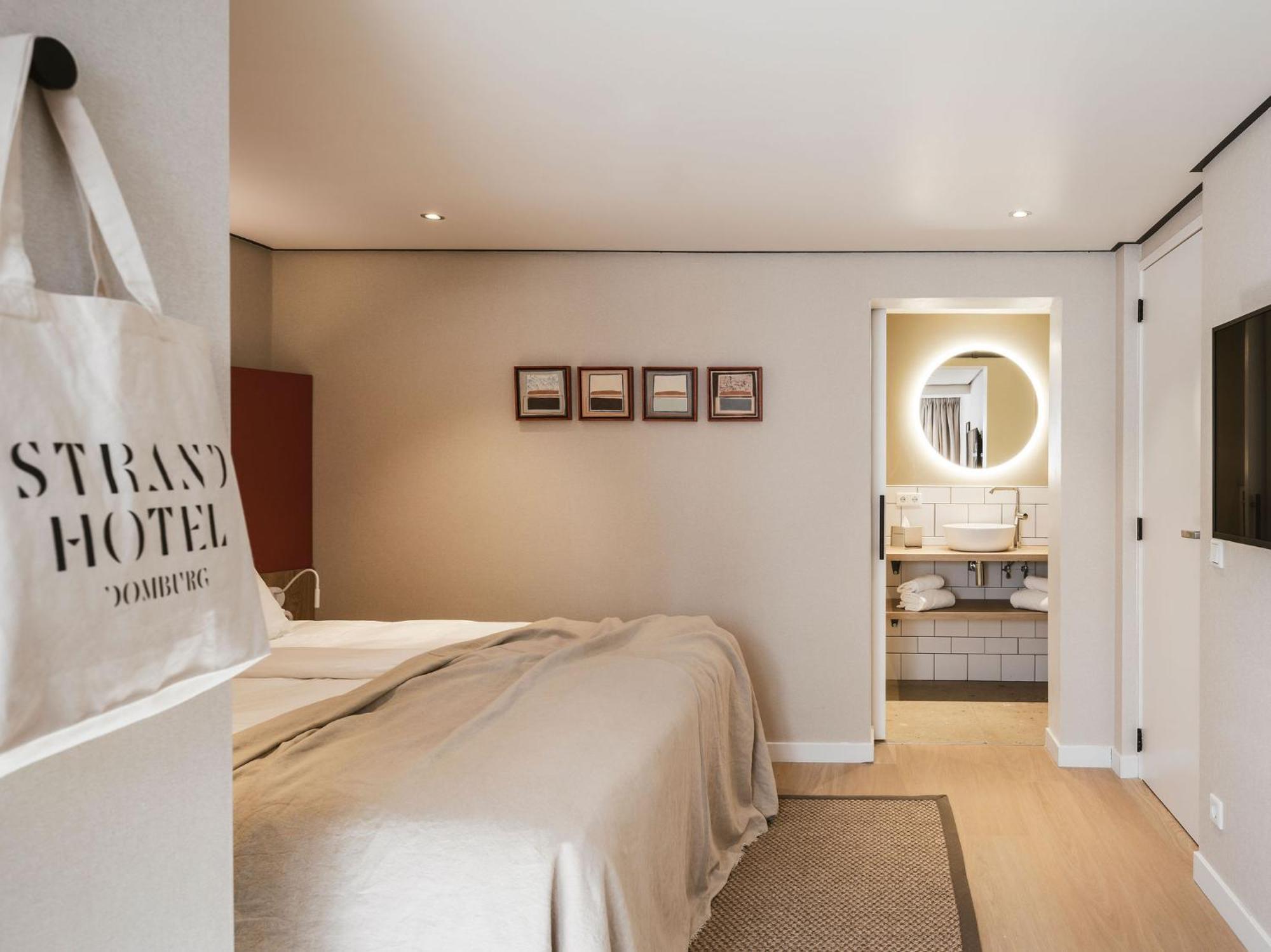 Strandhotel - Next Door Hotel Domburg
